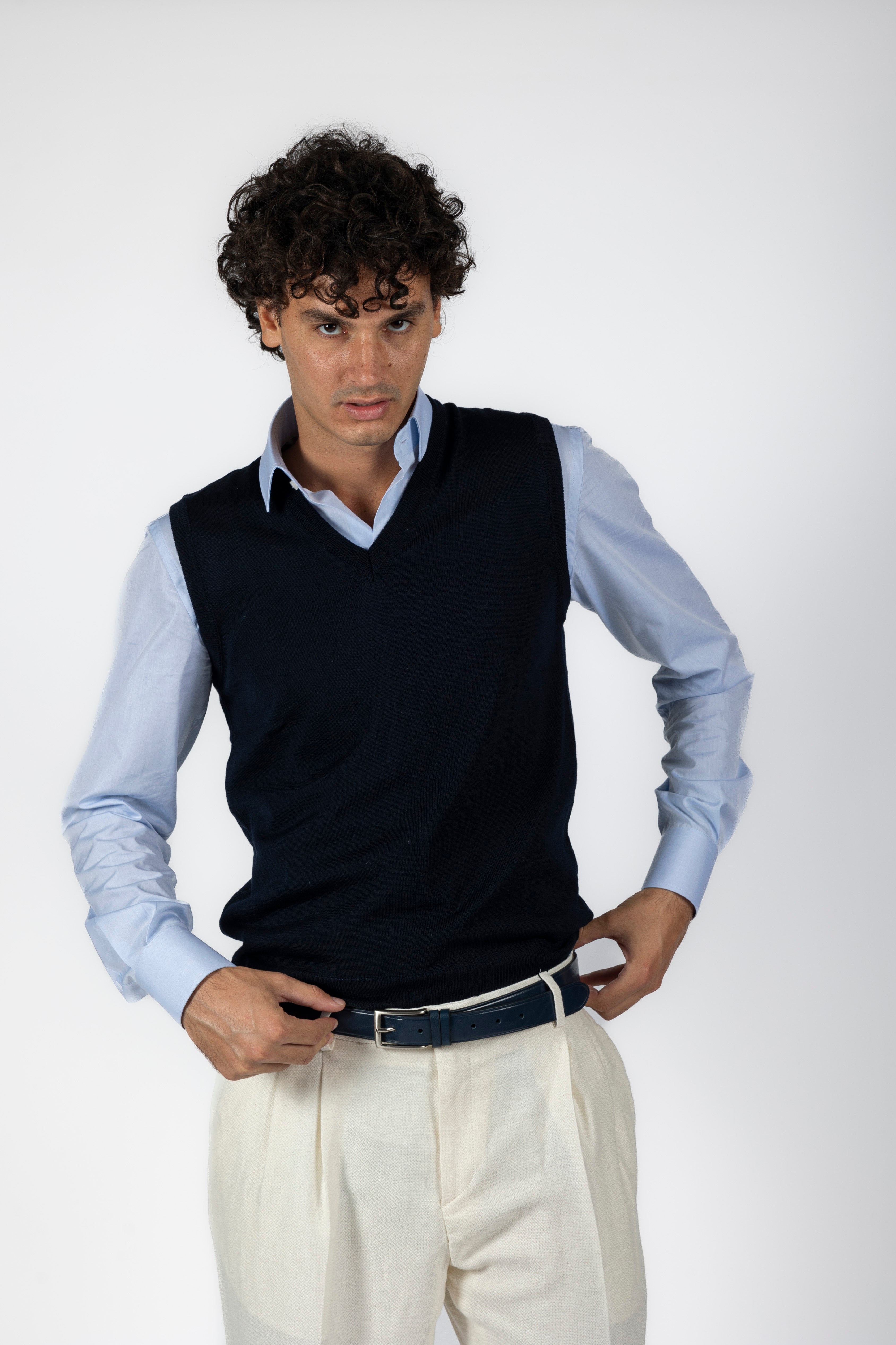 Pantalone bianco relax fit in lana strech, con pinces