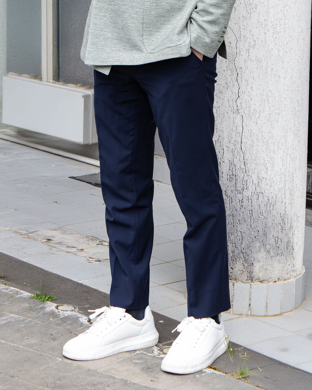 Pantalone Blu con Pinces – Sartoriale, Tasca America, Taglio Moderno